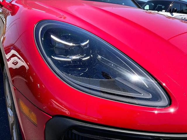 2022 Porsche Macan S