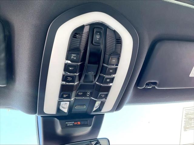 2022 Porsche Macan S