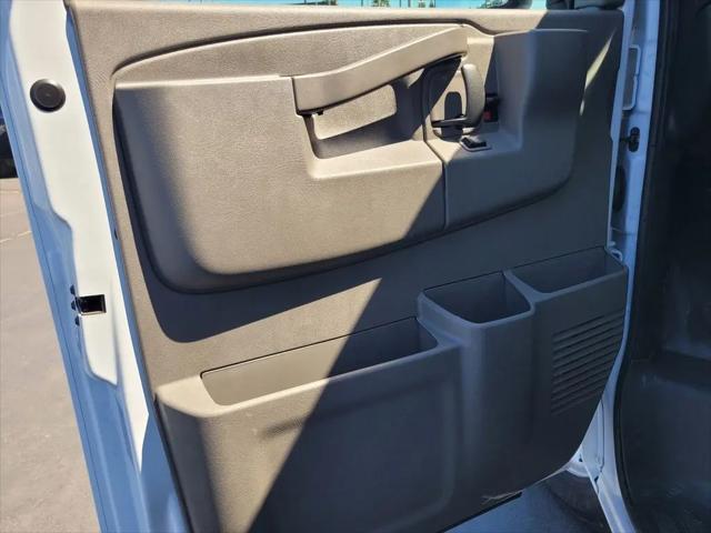 2024 Chevrolet Express Cutaway Work Van