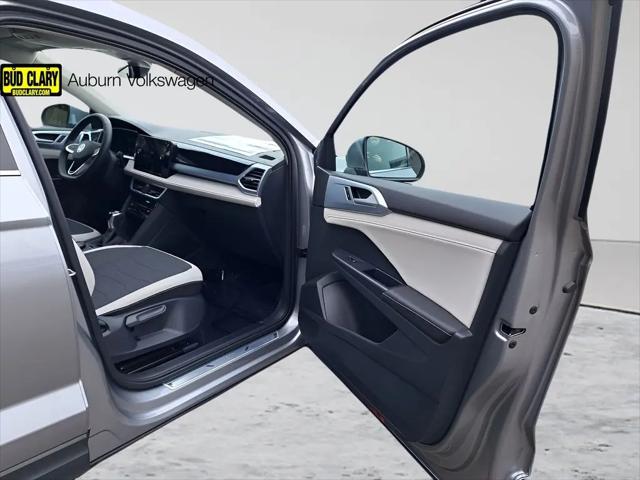 2025 Volkswagen Taos 1.5T SE