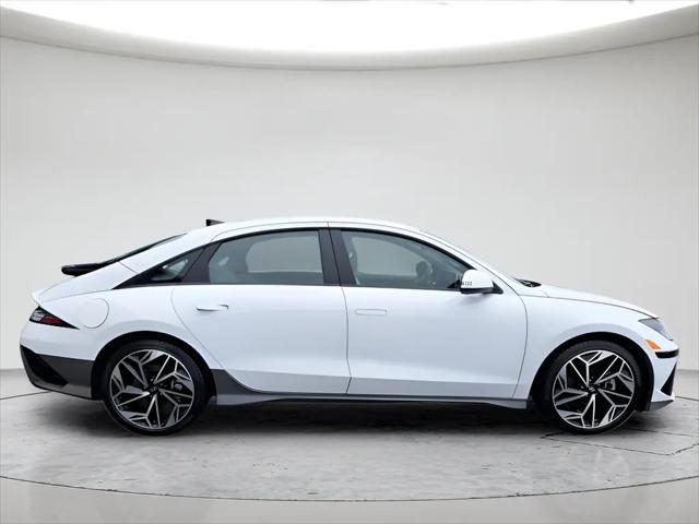 2025 Hyundai IONIQ 6 SEL