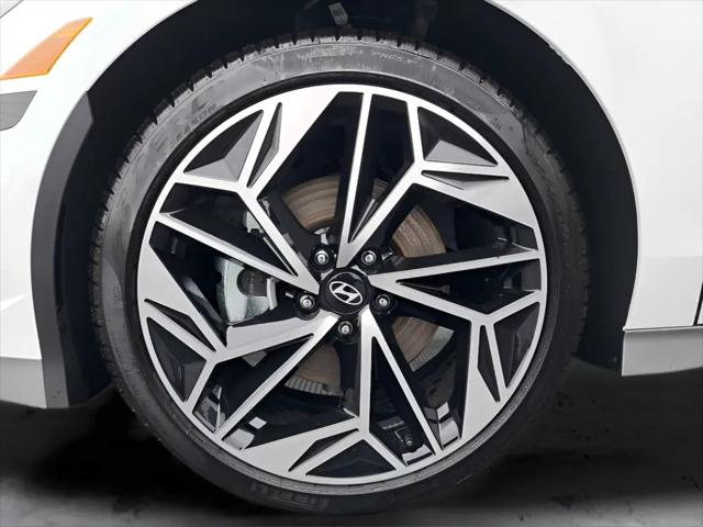 2025 Hyundai IONIQ 6 SEL