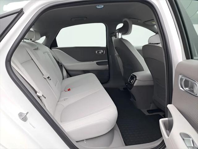 2025 Hyundai IONIQ 6 SEL