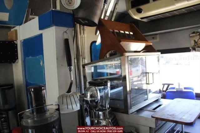 2006 Ford E-450 Cutaway Commercial Van