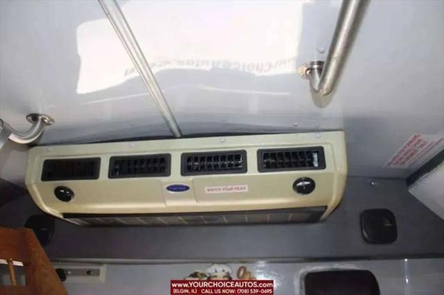 2006 Ford E-450 Cutaway Commercial Van