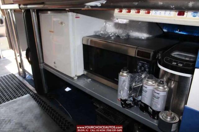 2006 Ford E-450 Cutaway Commercial Van