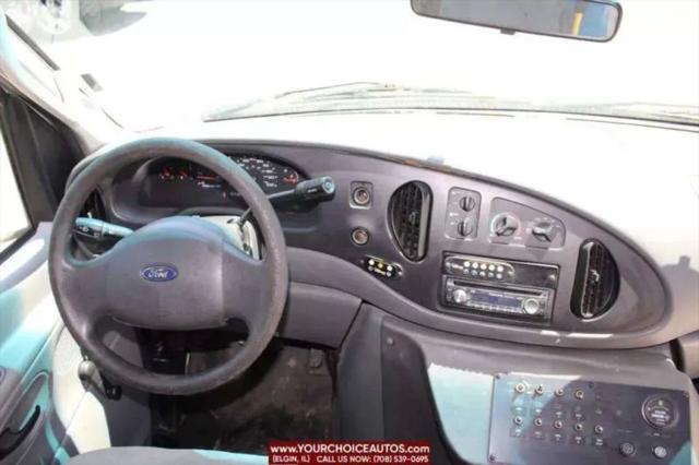 2006 Ford E-450 Cutaway Commercial Van