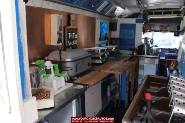 2006 Ford E-450 Cutaway Commercial Van