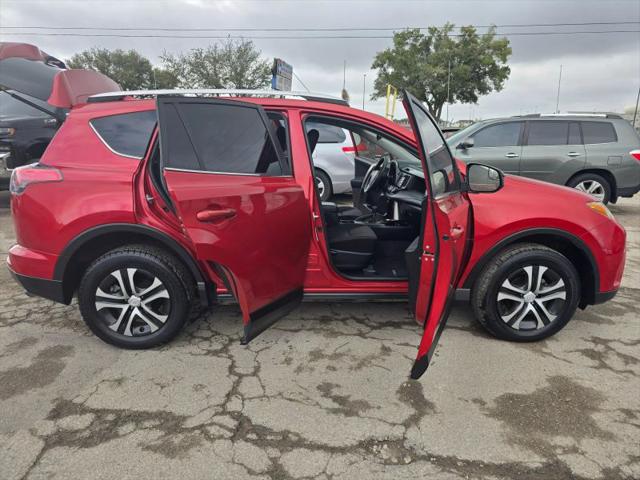 2017 Toyota RAV4 LE