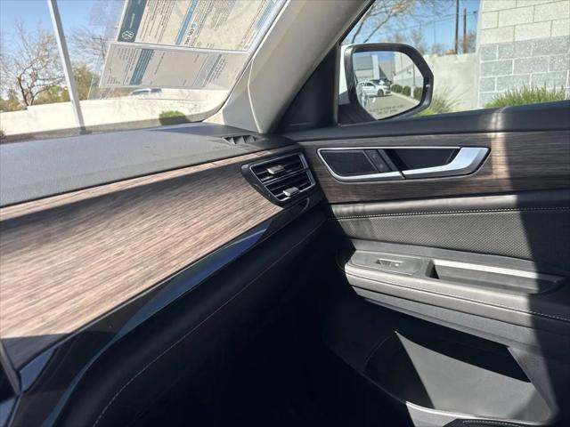2025 Volkswagen Atlas 2.0T SEL