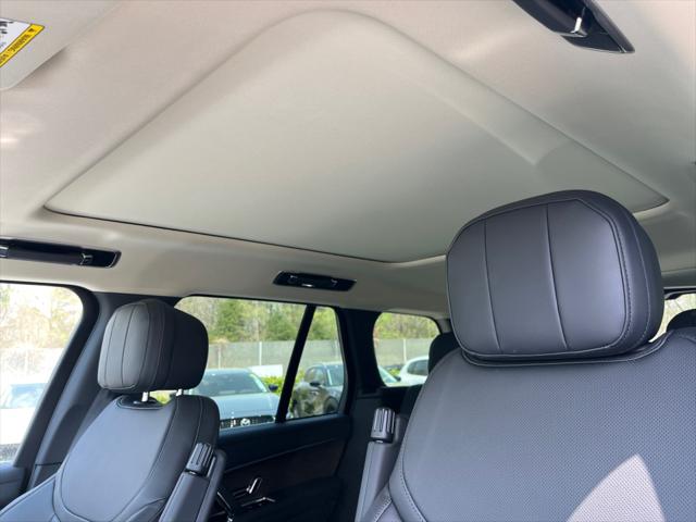 2025 Land Rover Range Rover P530 SE