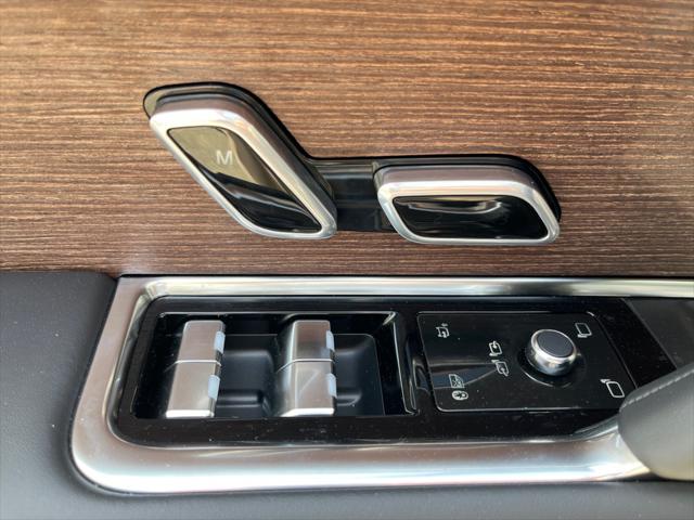 2025 Land Rover Range Rover P530 SE