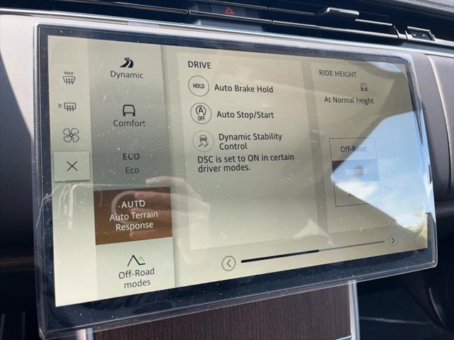 2025 Land Rover Range Rover P530 SE