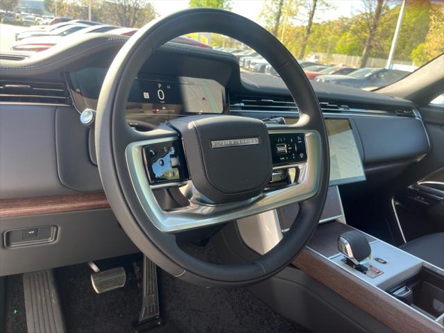2025 Land Rover Range Rover P530 SE
