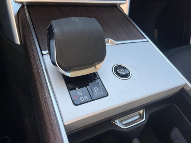 2025 Land Rover Range Rover P530 SE