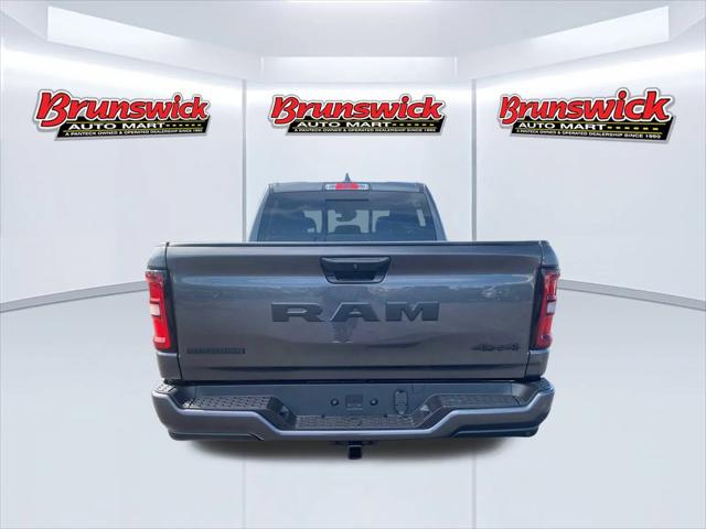 2025 RAM Ram 1500 RAM 1500 BIG HORN CREW CAB 4X4 57 BOX