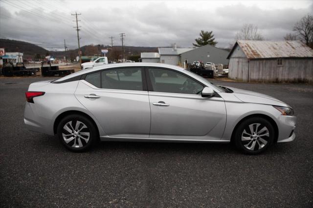 2022 Nissan Altima S FWD