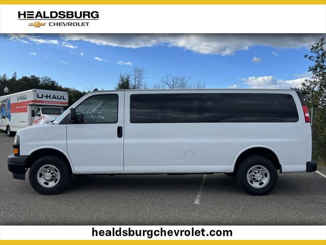 2022 Chevrolet Express Passenger RWD 3500 Extended Wheelbase LS