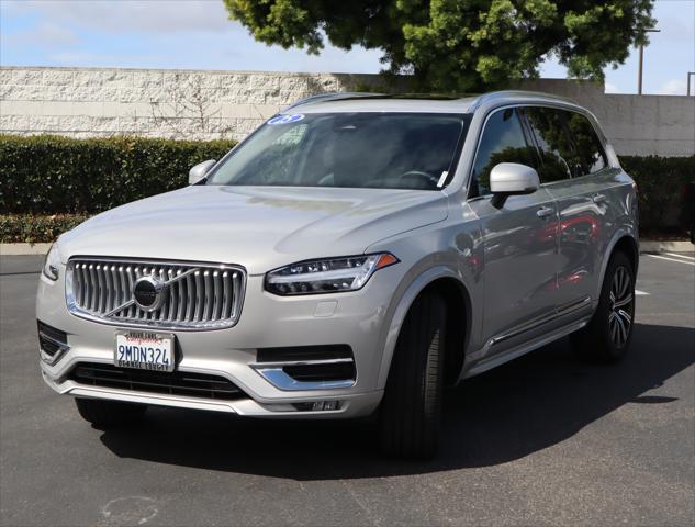 2025 Volvo XC90 B5 Core