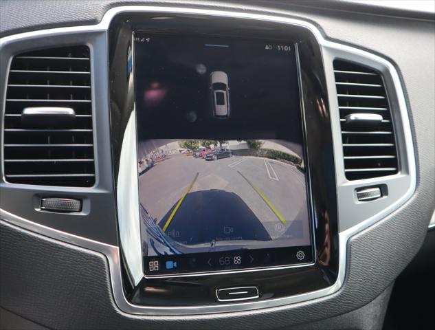 2025 Volvo XC90 B5 Core