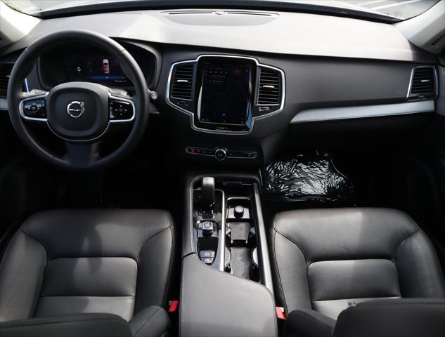 2025 Volvo XC90 B5 Core