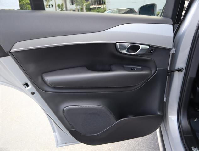 2025 Volvo XC90 B5 Core