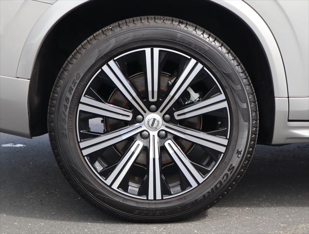 2025 Volvo XC90 B5 Core
