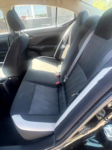2021 Nissan Versa SV Xtronic CVT