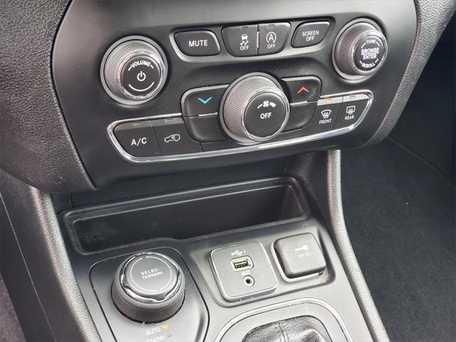 Used 2021 Jeep Cherokee For Sale in Waterford Twp, MI