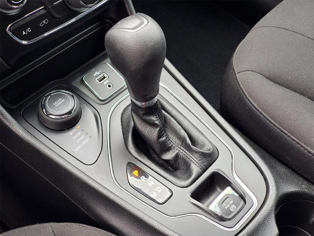 Used 2021 Jeep Cherokee For Sale in Waterford Twp, MI