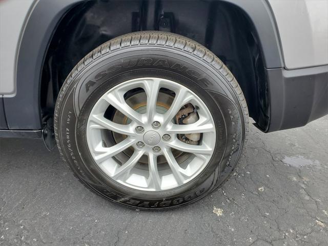 Used 2021 Jeep Cherokee For Sale in Waterford Twp, MI