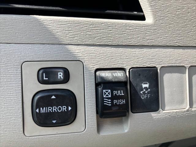 2013 Toyota Sienna XLE V6 8 Passenger