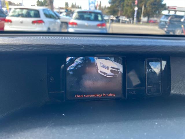 2013 Toyota Sienna XLE V6 8 Passenger