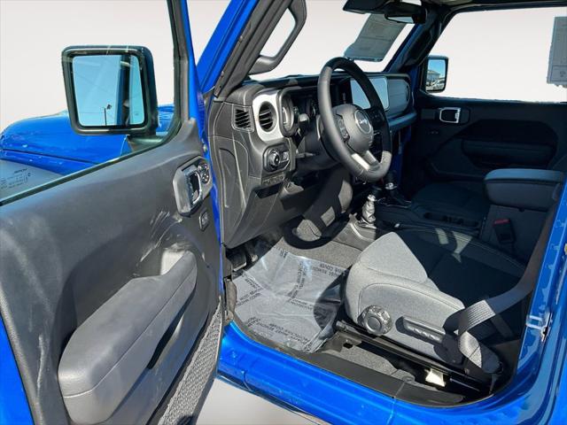 2025 Jeep Wrangler 4-Door Summit 4x4