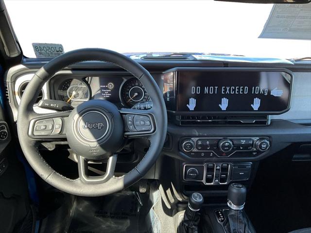 2025 Jeep Wrangler 4-Door Summit 4x4