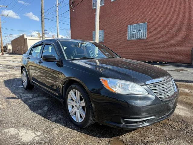 2013 Chrysler 200 LX for sale in Cleveland, OH