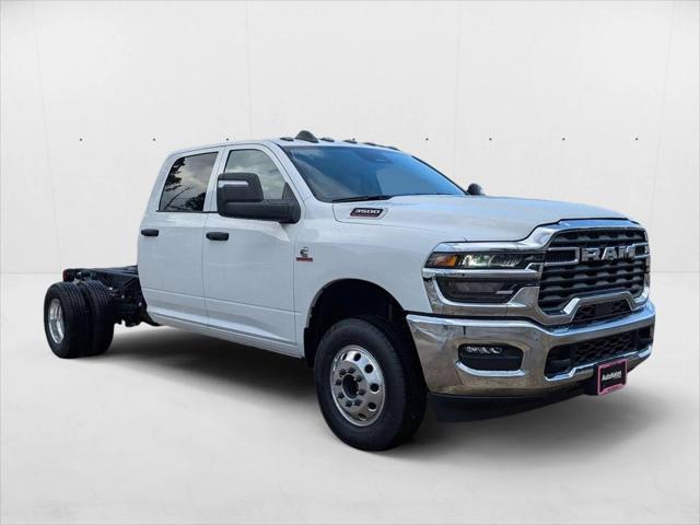 2025 RAM Ram 3500 Chassis Cab RAM 3500 TRADESMAN CREW CAB CHASSIS 4X4 60 CA 2025 RAM Ram 3500 Chassis Cab RAM 3500 TRADESMAN CREW CAB CHASSIS 4X4 60 CA
