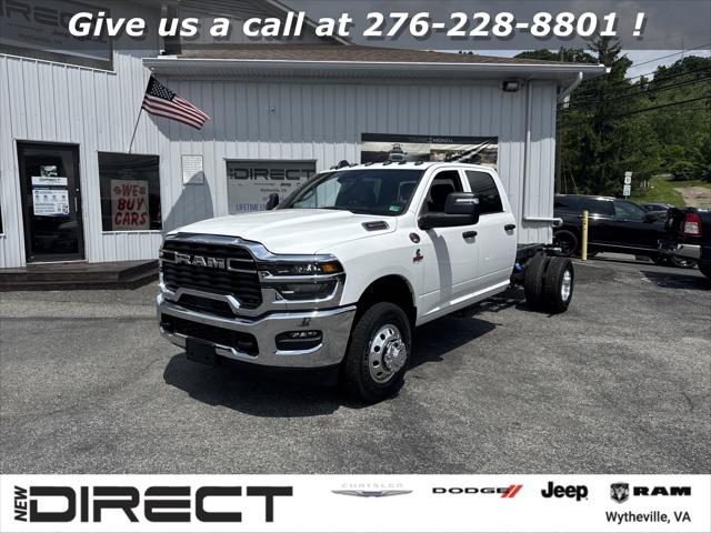 2025 RAM Ram 3500 Chassis Cab RAM 3500 TRADESMAN CREW CAB CHASSIS 4X4 60 CA