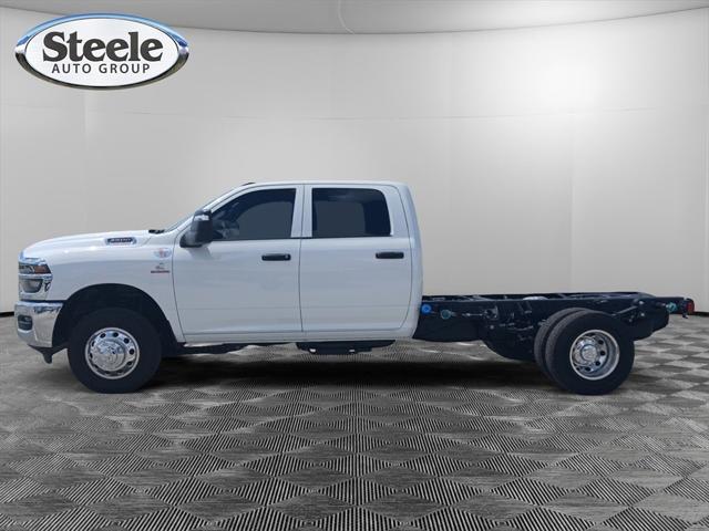 2025 RAM Ram 3500 Chassis Cab RAM 3500 TRADESMAN CREW CAB CHASSIS 4X4 60 CA