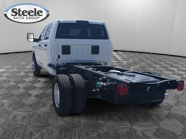 2025 RAM Ram 3500 Chassis Cab RAM 3500 TRADESMAN CREW CAB CHASSIS 4X4 60 CA