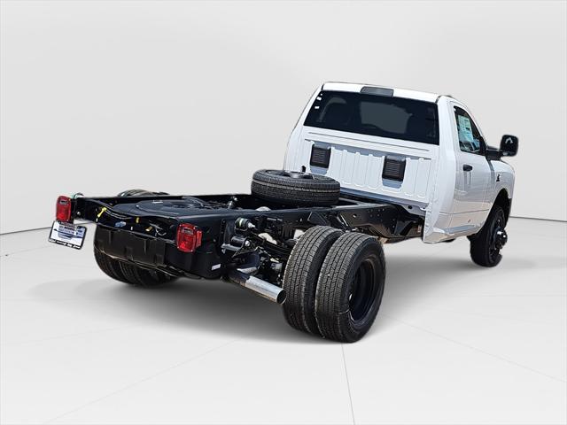 2025 RAM Ram 3500 Chassis Cab RAM 3500 TRADESMAN CHASSIS REGULAR CAB 4X4 84 CA