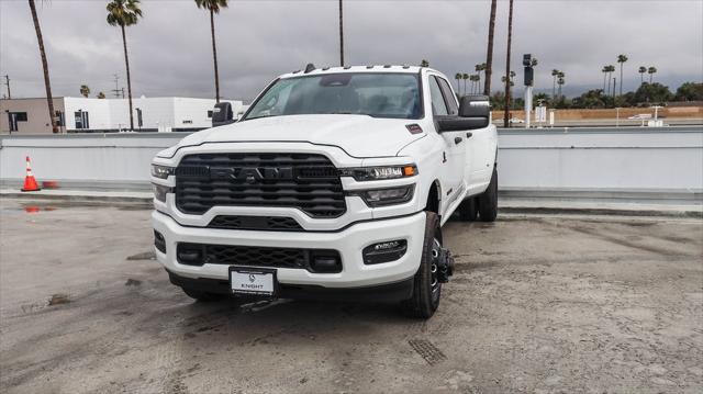2025 RAM Ram 3500 RAM 3500 BIG HORN CREW CAB 4X4 8 BOX