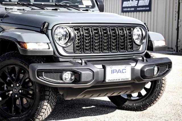 2025 Jeep Gladiator GLADIATOR NIGHTHAWK 4X4