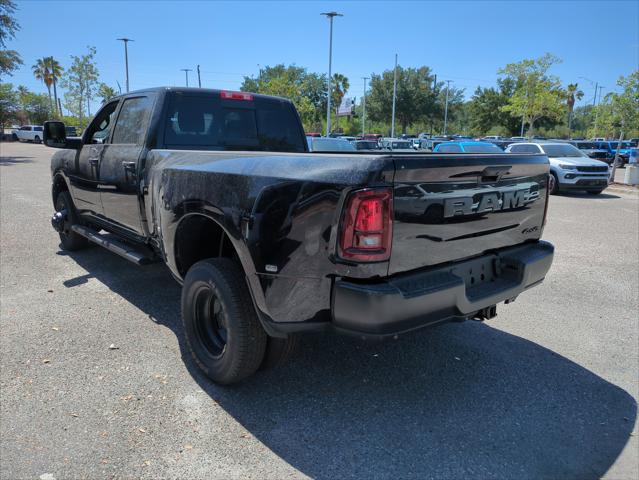 2025 RAM Ram 3500 RAM 3500 TRADESMAN CREW CAB 4X4 8 BOX