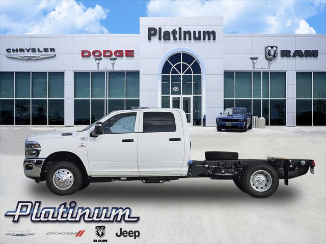 2025 RAM Ram 3500 Chassis Cab RAM 3500 TRADESMAN CREW CAB CHASSIS 4X4 60 CA