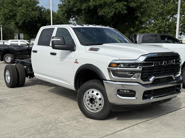 2025 RAM Ram 3500 Chassis Cab RAM 3500 TRADESMAN CREW CAB CHASSIS 4X4 60 CA