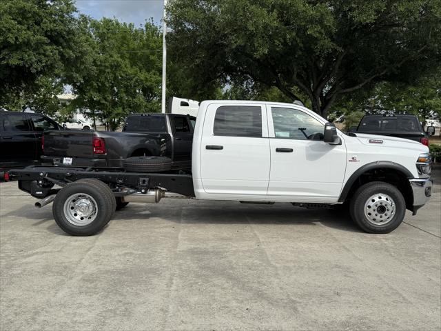 2025 RAM Ram 3500 Chassis Cab RAM 3500 TRADESMAN CREW CAB CHASSIS 4X4 60 CA