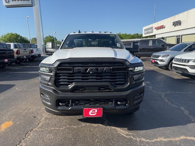 2025 RAM Ram 2500 RAM 2500 TRADESMAN REGULAR CAB 4X4 8 BOX