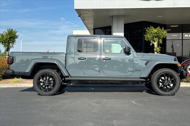 2025 Jeep Gladiator GLADIATOR NIGHTHAWK 4X4 2025 Jeep Gladiator GLADIATOR NIGHTHAWK 4X4