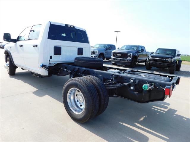 2025 RAM Ram 3500 Chassis Cab RAM 3500 TRADESMAN CREW CAB CHASSIS 4X4 60 CA